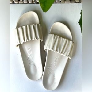 ✨ J.CREW  LEATHER SLIDES/ SANDALS IN WHITE, size 11